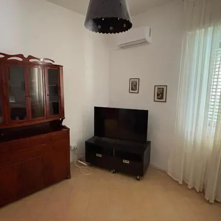 La Casa Di Angela - Parking, Ac *